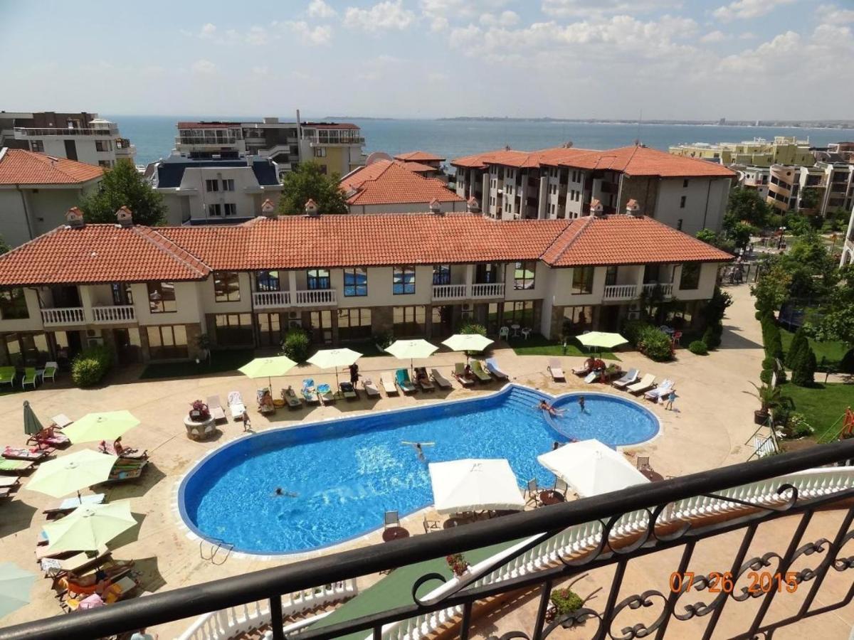 Triumph, Saint Vlas Sveti Vlas
